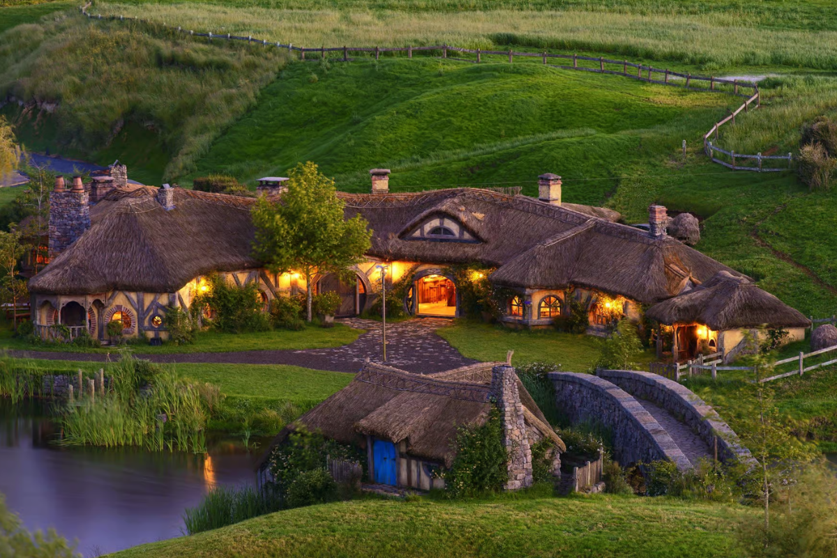 Hobbiton Movie set New Zealand travel guide by Travel for Phoebe