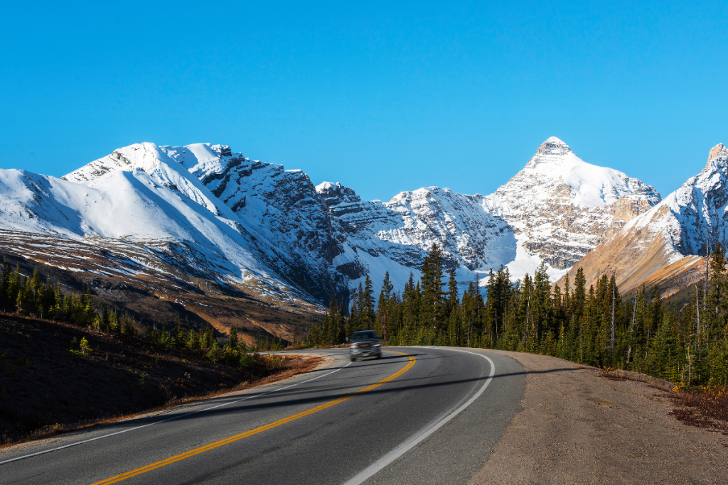 Drive the Icefields Parkway Canada travel guide