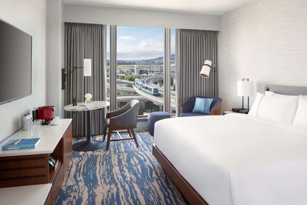 Staying at SFO Grand Hyatt Hotel
